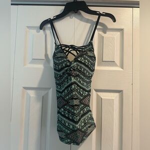 Ambrielle Teal/Black Swim Top